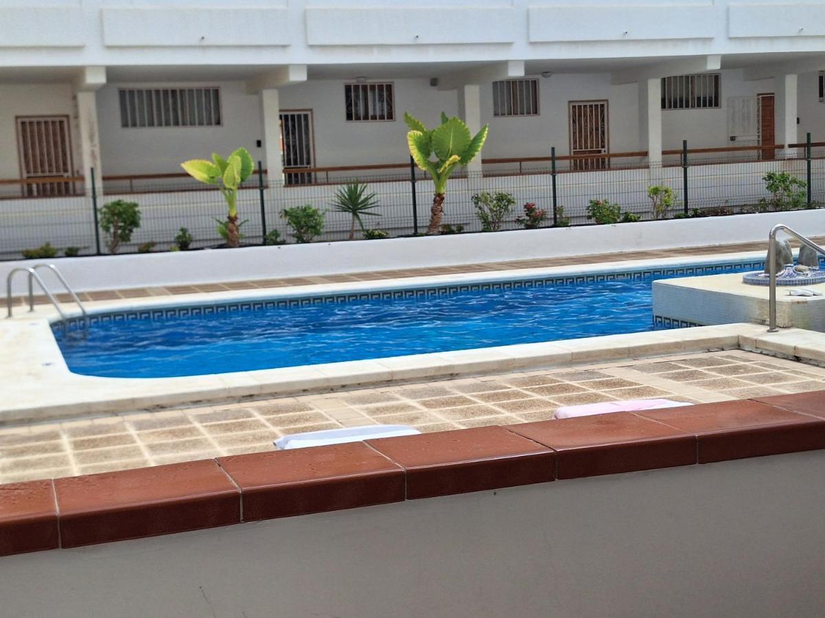 Апартаменты Parque Margarita, Terraza Vista Piscina Лос Кристианос Экстерьер фото