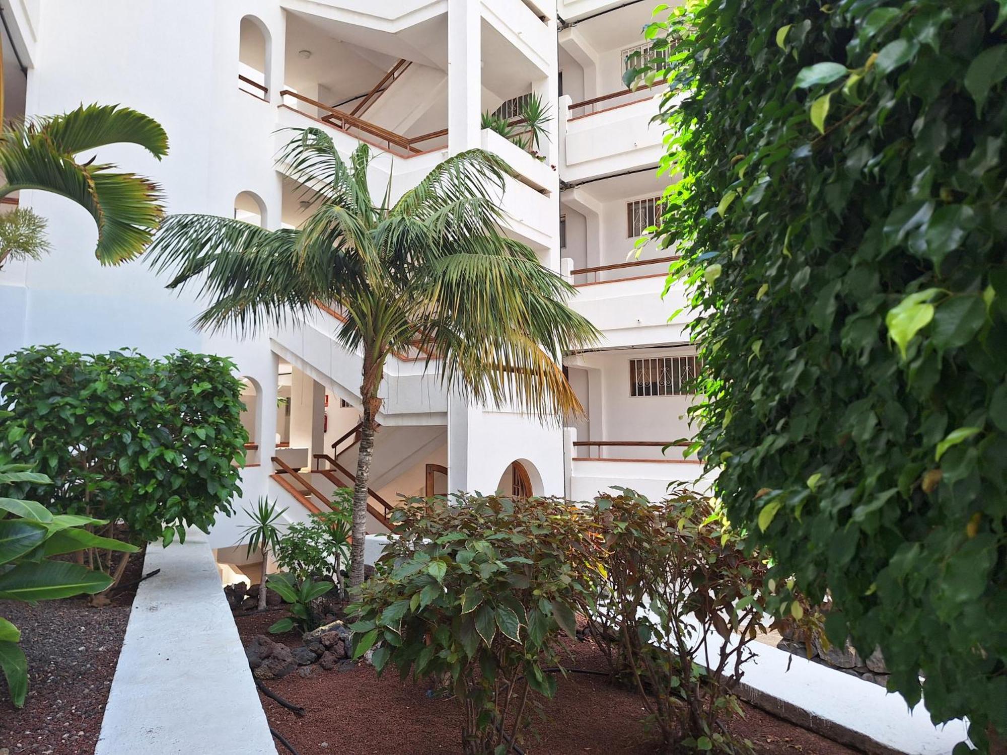 Апартаменты Parque Margarita, Terraza Vista Piscina Лос Кристианос Экстерьер фото